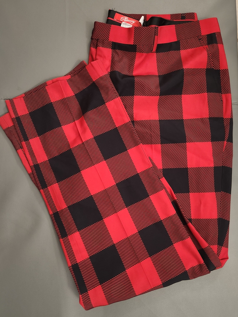 Shinesty Golf Men's Buffalo Plaid Chinos in Red & Black 44x36